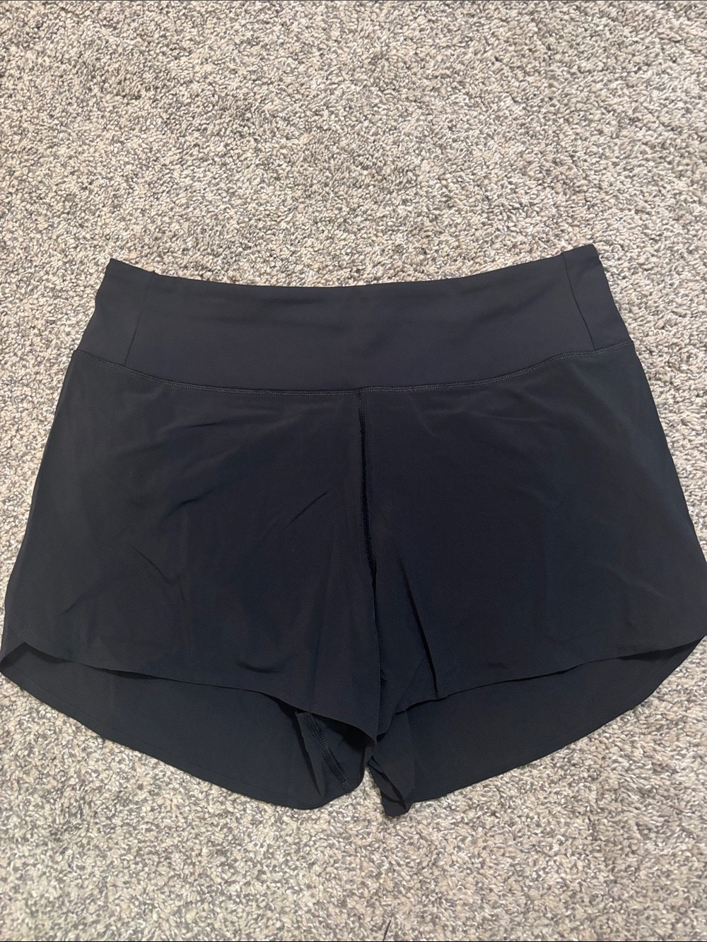 Lululemon Speed Up High-Rise Lined Short 4" *Mesh Vent size medium